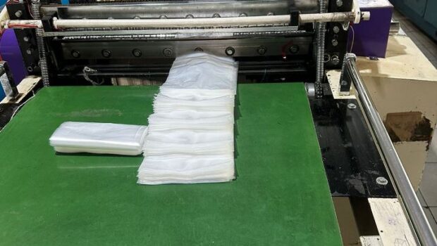 d49b027b-c565-4b2a-b218-bac38473f18a